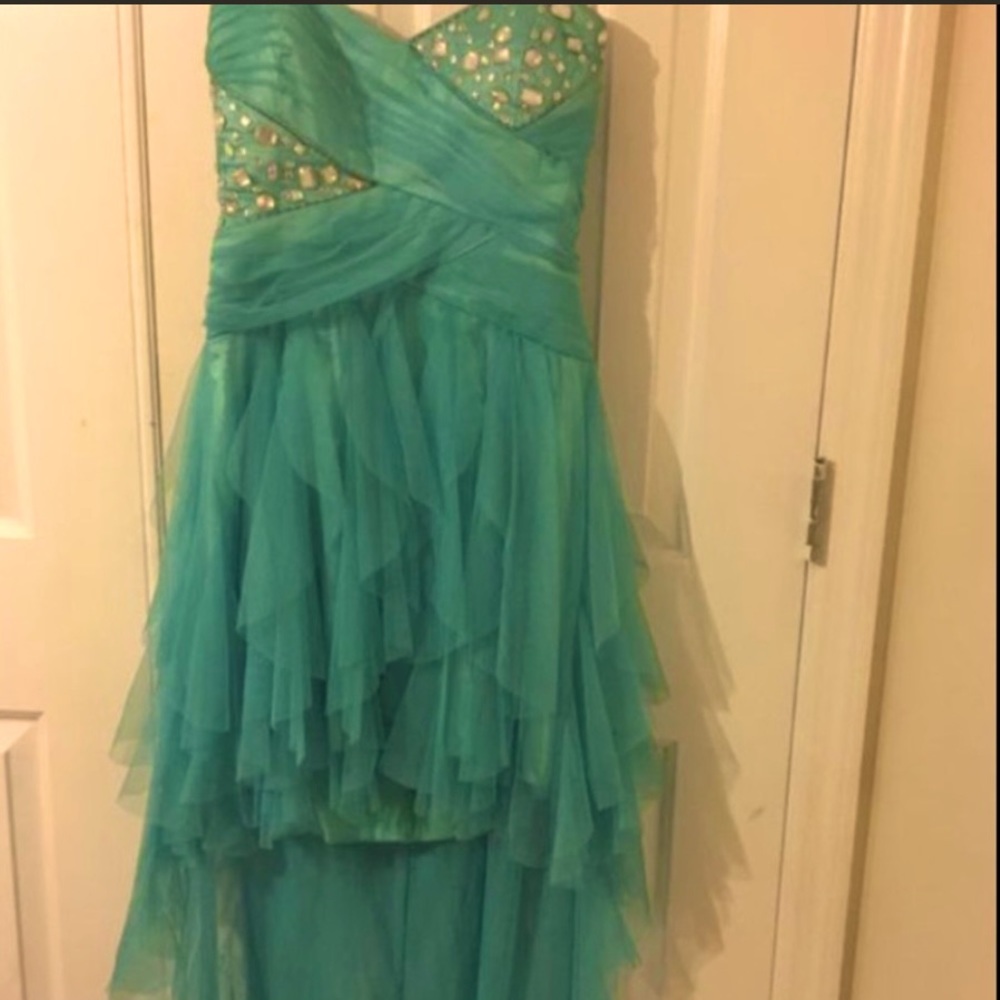 Green Party dress good for prom and other special occasions